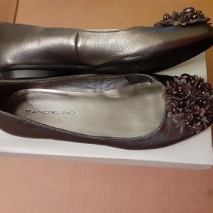 Women's shoes